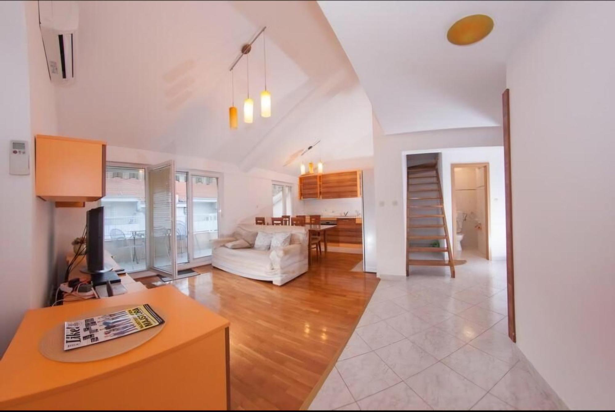 Spacious 80m2 Great Location Apartment *